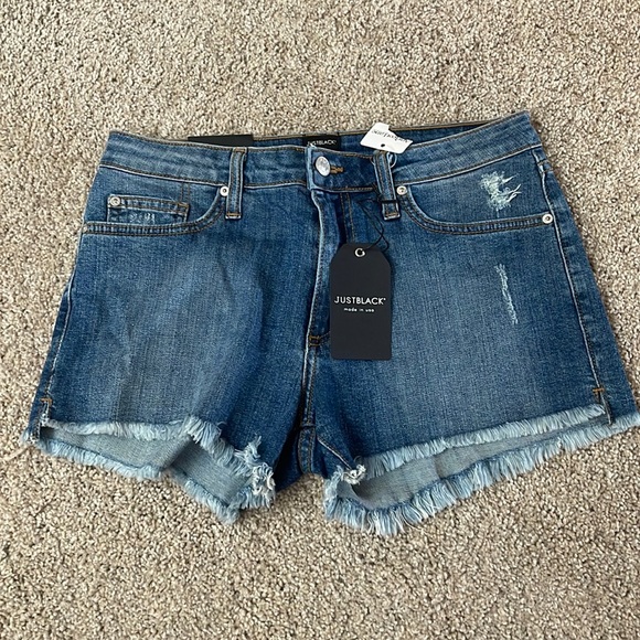 Brand New shorts - Picture 1 of 3